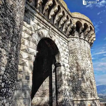 Fresco E Colorato Appartamentino In