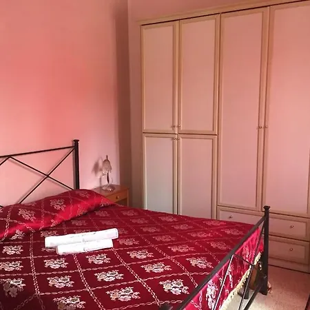 Fresco E Colorato Appartamentino In