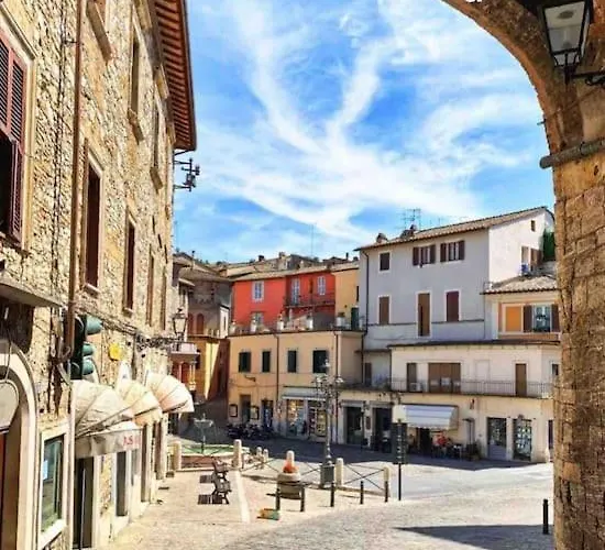 Fresco E Colorato Appartamentino In דירה