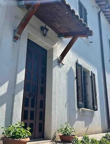 Fresco E Colorato Appartamentino In דירה