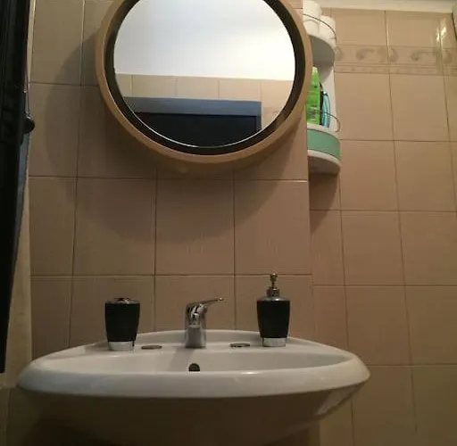 Fresco E Colorato Appartamentino In דירה Narni Scalo