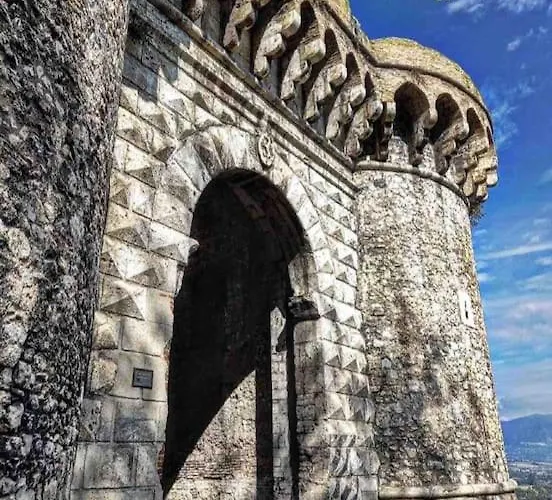 Fresco E Colorato Appartamentino In