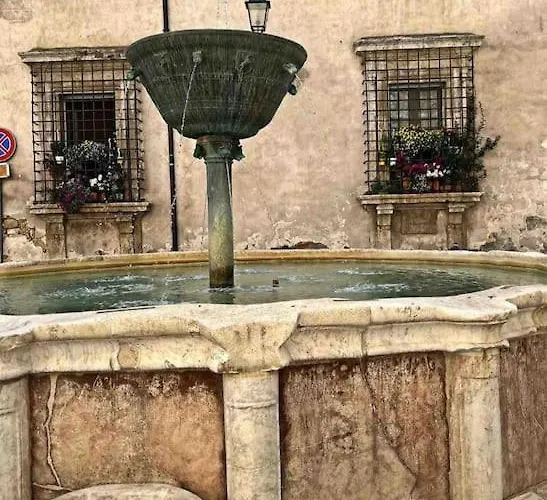 Fresco E Colorato Appartamentino In דירה Narni Scalo